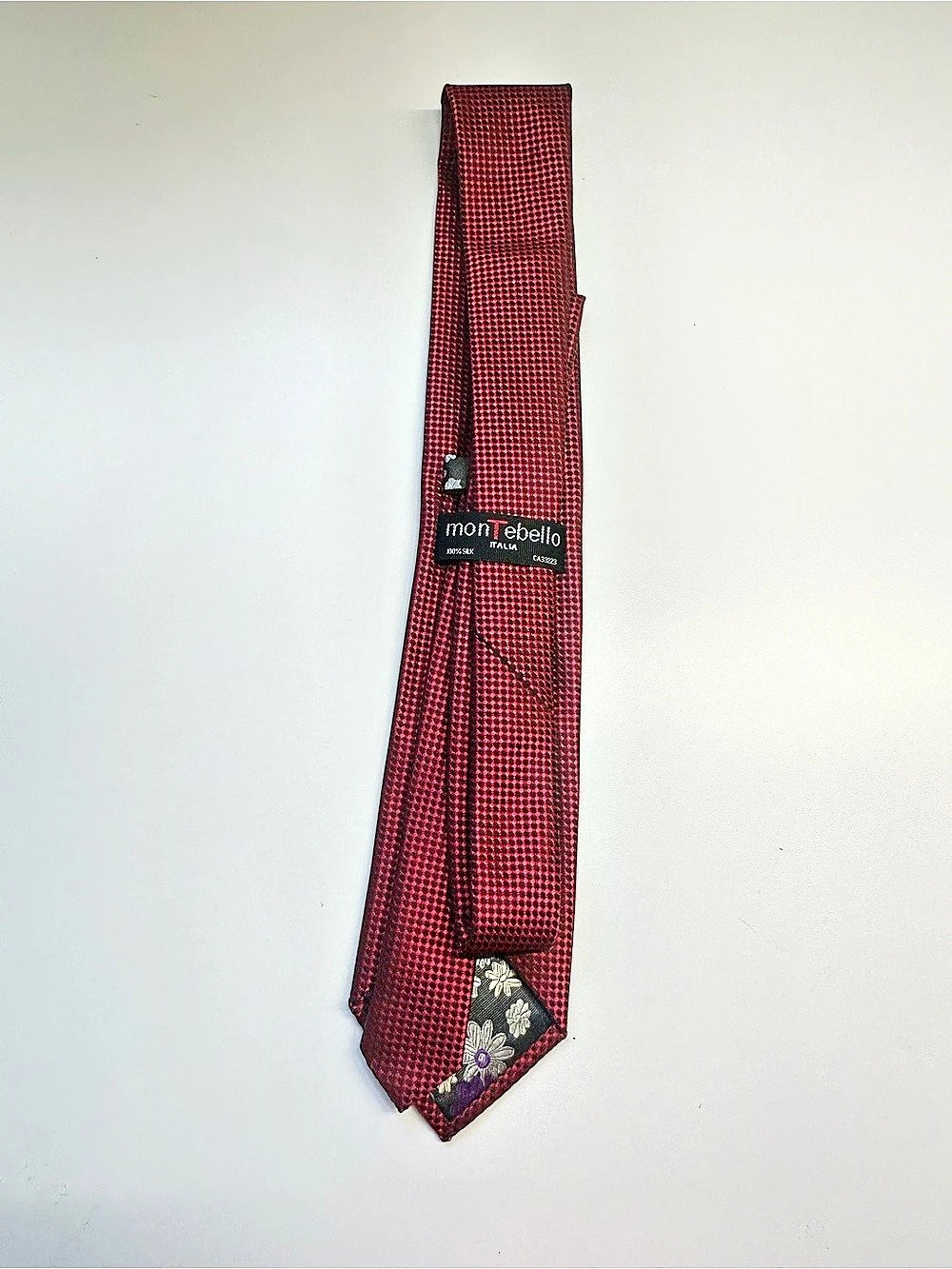 Xmas 🎁 Italy montEbello 100% Silk Geometric Red & Black Tie Like New